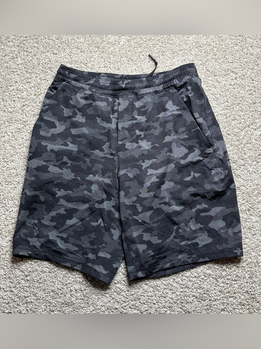 Lululemon Pace Breaker Shorts 9" *Lined